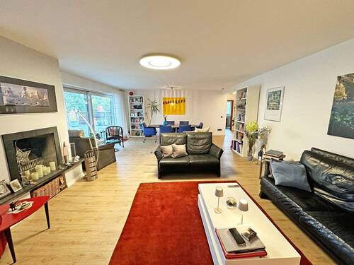 Wohnen Essen - Die besondere Wohnung im 'Haus im Haus Stil' in Lücklemberg