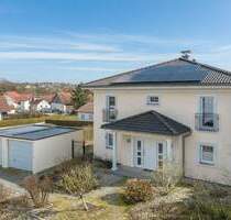 Energieeffizienz A+: Attraktives Toskana-Haus auf sonnigem Grund - Fürstenzell / Irsham