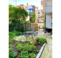 Highlight: Wohnen, wie Sie es sich wünschen - 4,5-Zi.-Wohnung mit Kamin, Balkon & Stil in Top-Lage - Stuttgart Süd