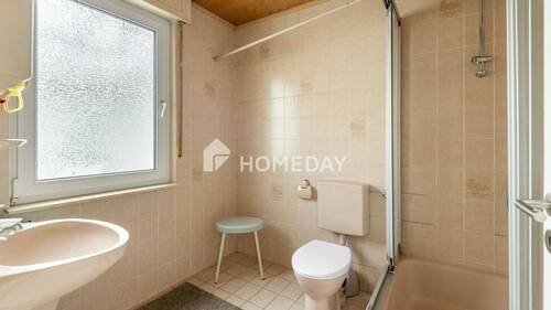1. OG Badezimmer 1 - 