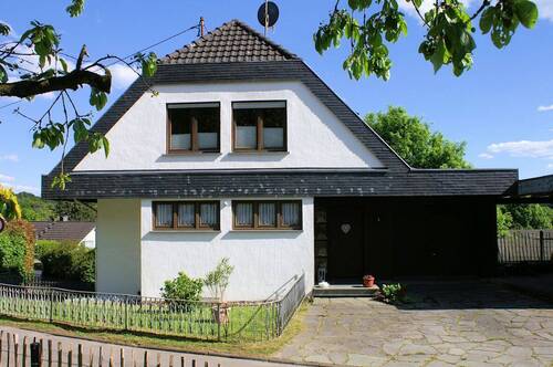 2504 Einfamilienhaus in Nümbrecht - Freistehendes Einfamilienhaus mit Garage in reizvoller Dorflage der Gemeinde Nümbrecht