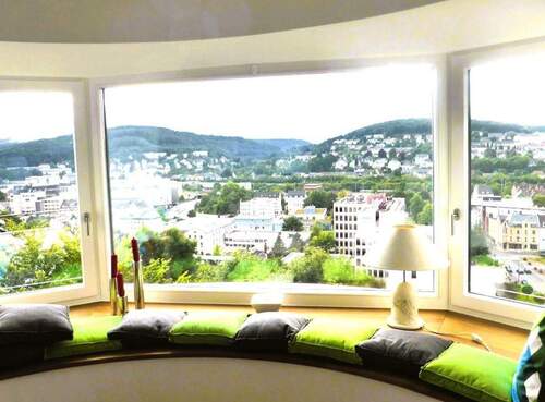 Ausblick Wohnzimmer - 4 Zimmer Etagenwohnung zur Miete in Siegen