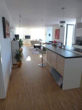 Flur Küche Ess-Wohnzimmer - 4 Zimmer Etagenwohnung in Siegen
