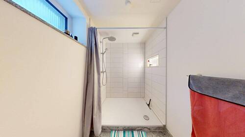 EG Bad/Dusche - 