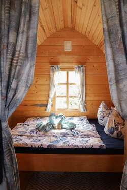 Bett im Tropfen - 2 Zimmer Bungalow zum Kaufen in Saalburg-Ebersdorf