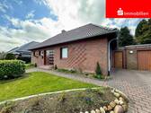 Außenansicht - Winkelbungalow mit Ausbaureserve