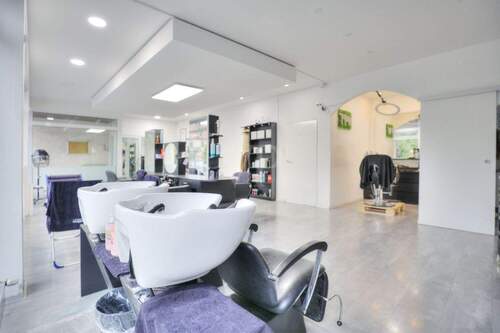Salon Arbeitsraum - 
