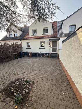 Hof - 4 Zimmer Reihenmittelhaus zum Kaufen in Ludwigshafen am Rhein