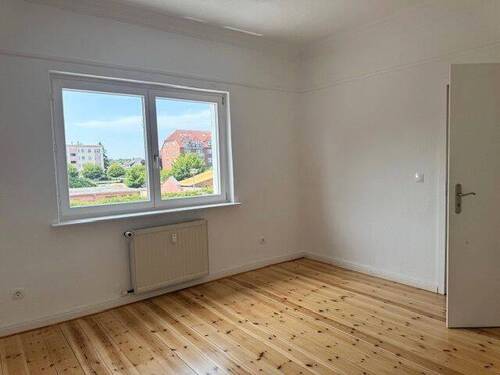 Zimmer 2 - 