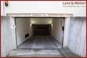 Einfahrt - Garage, Stellplatz in Berlin