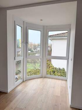 Erker in Zimmer 4 im OG - 