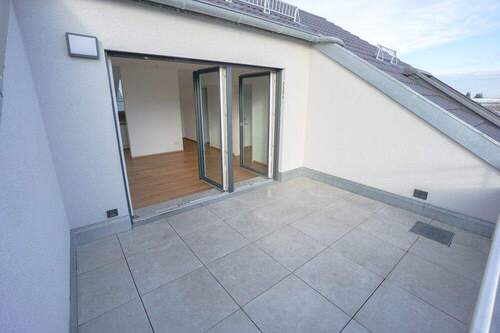 schöne, gemütliche Loggia - Herrliche 3-Zimmer-Whg., Aufzug, Tiefgarage, hochwertige Ausstattung, Küche, wunderschöne Dachloggia