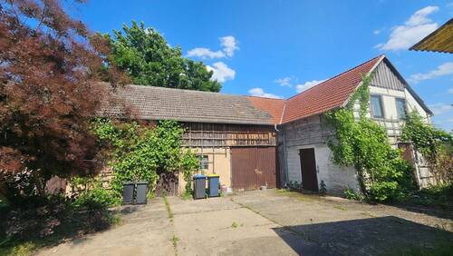 Hof mit Scheune.jpg - Mehrfamilienhaus, Wohnhaus mit 166,00 m&sup2; in Schwielochsee zum Kaufen