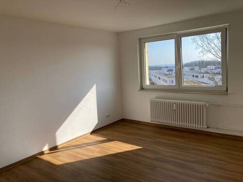 BEISPIELBILD: Schlafzimmer mit hochwertigen Vinylbelag in Holzoptik - 