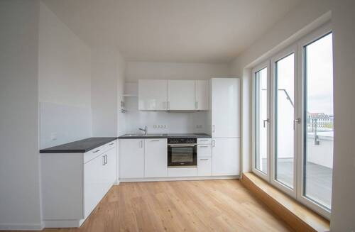 Einbauküche - 4 Zimmer Etagenwohnung zur Miete in Leipzig