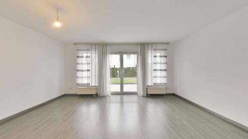 Wohnzimmer - Reihenmittelhaus mit 136,00 m&sup2; in Nürnberg zur Miete