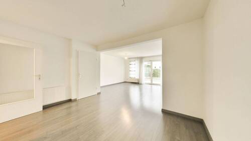 Wohnzimmer-/-Esszimmer - 