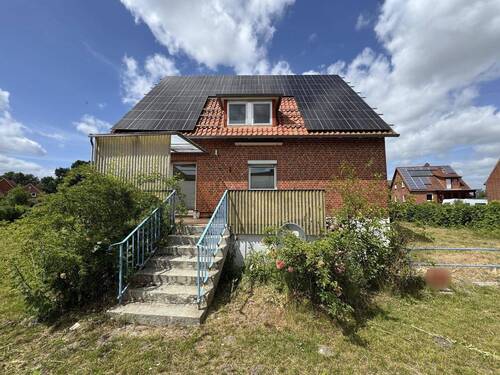 Ansicht zur Terrasse - 7 Zimmer Einfamilienhaus in Dannenberg