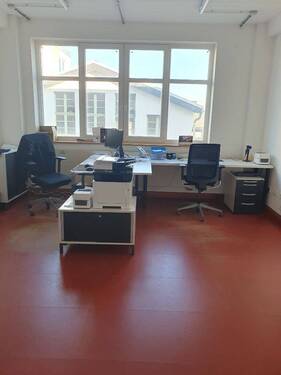 Büroraum 1 - Modernes Einzelbüro - hell, ruhig, mit Internet - All-in-Miete