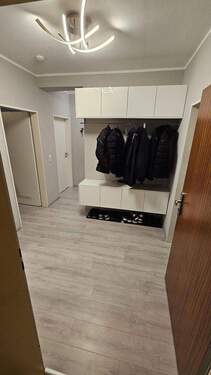 Eingangsbereich - Etagenwohnung mit 72,00 m&sup2; in Wuppertal zum Kaufen