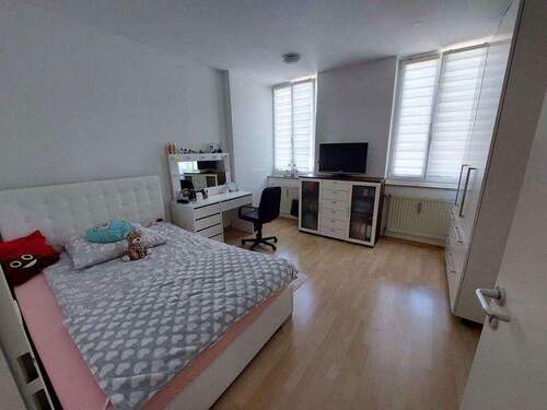 Schlafzimmer 1 - Etagenwohnung mit 78,10 m&sup2; in Pliening zum Kaufen