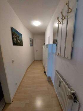 Eingangsbereich Wohnung - 