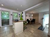 Kochen - Essen im EG - 4 Zimmer Einfamilienhaus zum Kaufen in Herzogenaurach