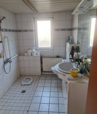 Badezimmer mit Dusche (Barrierfrei) EG.jpg - 