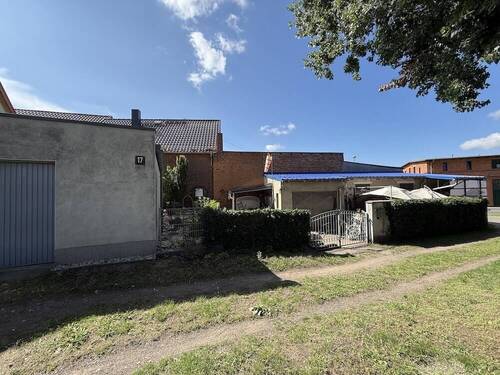 Nebengebäude - 4 Zimmer Einfamilienhaus in Lutherstadt Wittenberg