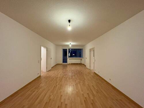 Wohn-/Esszimmer - 3 Zimmer Etagenwohnung zur Miete in Krefeld