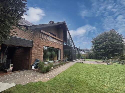 Rückansicht - Einfamilienhaus mit 190,00 m&sup2; in Krefeld zum Kaufen