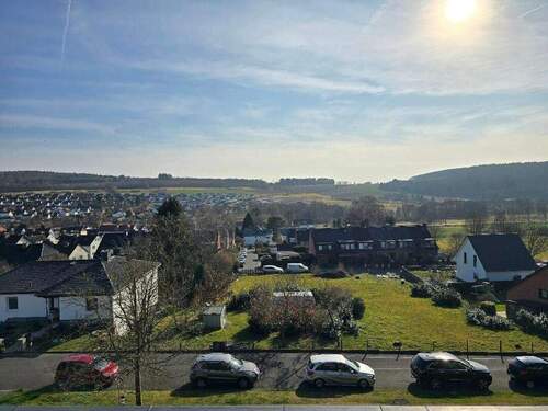 Ausblick - Penthousewohnung in Panoramalage am Waldrand von Nordhessen in Nieste
