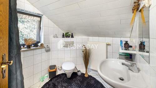 Haus 1 1. OG Badezimmer 1 - 