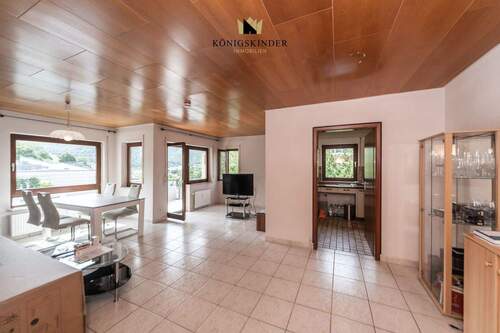 Wohnen - Etagenwohnung mit 65,00 m&sup2; in Bad Urach zum Kaufen