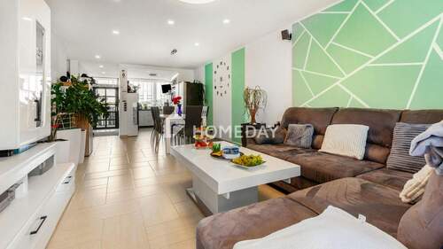 Wohnzimmer 3 - 3 Zimmer Etagenwohnung zum Kaufen in Riedenburg