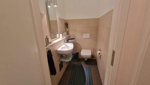 Badezimmer - Etagenwohnung mit 91,00 m² in Berlin zum Kaufen