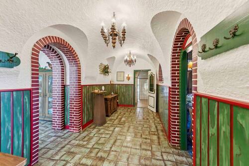 Haupteingang Restaurants - 