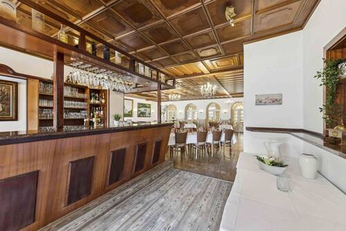 Eingangsbereich mit Theke - 