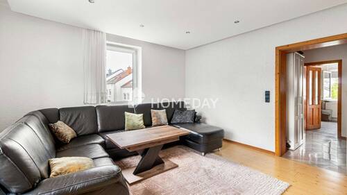 1. OG Wohnzimmer 1 - 