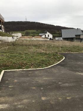 Bild 2 - 6 Zimmer Einfamilienhaus zum Kaufen in Knüllwald