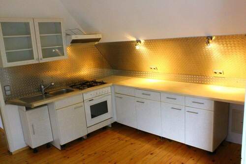 Küche mit Einbauküche - 