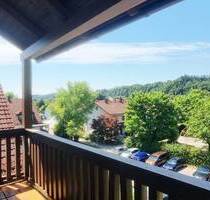 Helle 2 Zimmerwohnung mit großem Balkon in ruhiger & gut angebundener Wohnlage in Trostberg