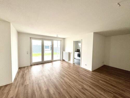 Wohnzimmer - 3 Zimmer Etagenwohnung in Kaiserslautern