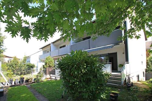 Rückansicht mit Gartenzugang - 