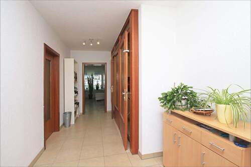 Entré Erdgeschoss - 6 Zimmer Reihenendhaus in Schwetzingen