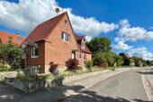 Großes Einfamilienhaus - 7 Zimmer Einfamilienhaus zum Kaufen in Lübeck