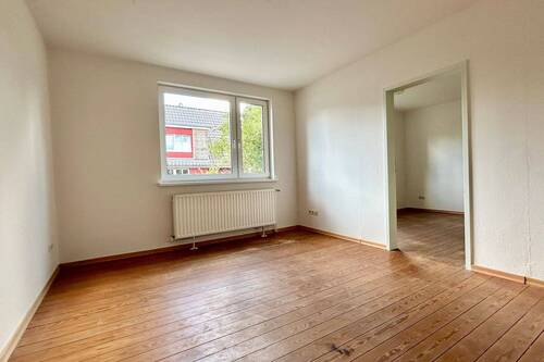 Wohn- und Esszimmer im EG - 