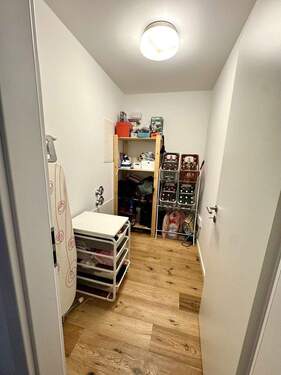 Abstellkammer - 