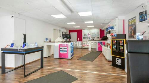 EG Laden 1 - 5 Zimmer Mehrfamilienhaus, Wohnhaus zum Kaufen in Schotten