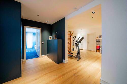 Separater Wohnbereich (Schlafzimmer mit Duschbad) - 